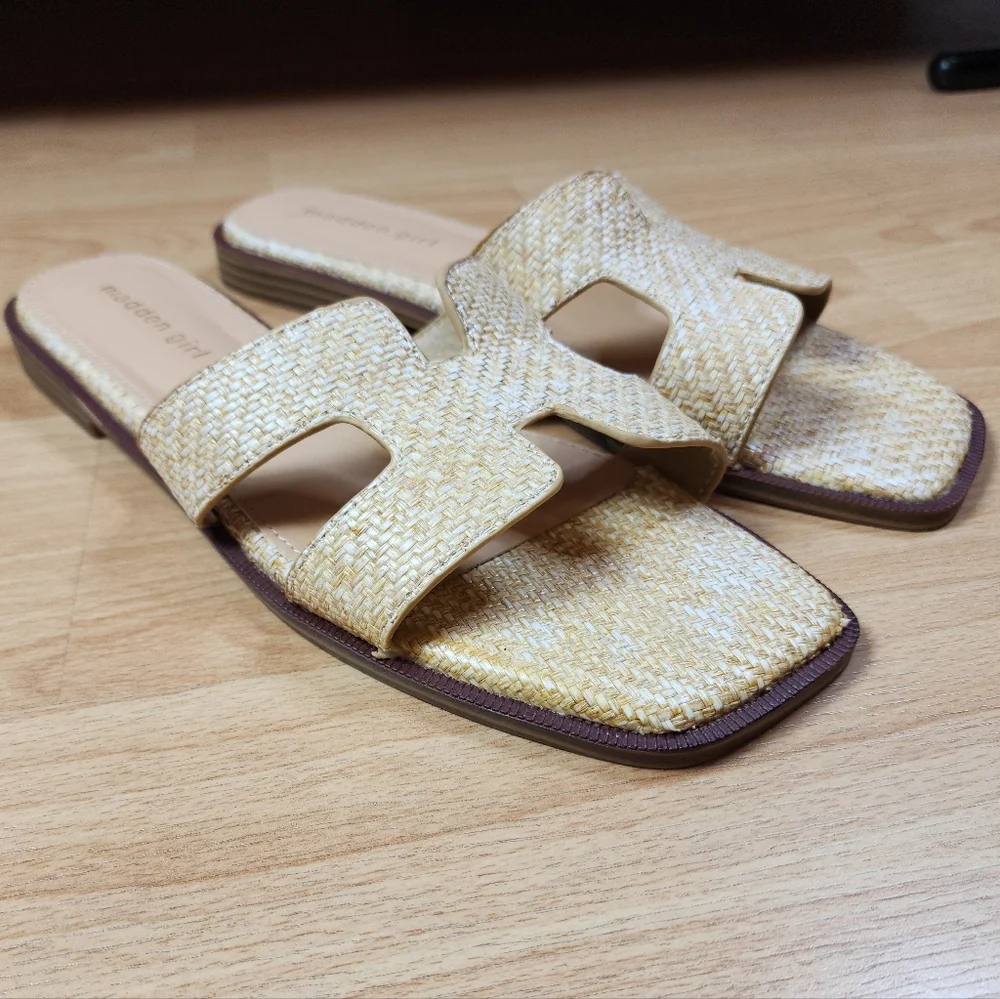 Steve Madden‎ / Madden Girl Hailey Raffia Beige Slide On Flat Sandals Size 9